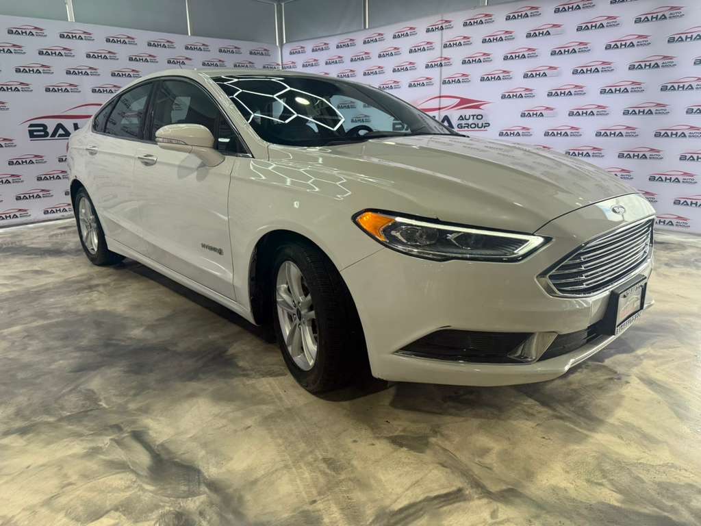 2018 Ford Fusion Hybrid SE photo 3