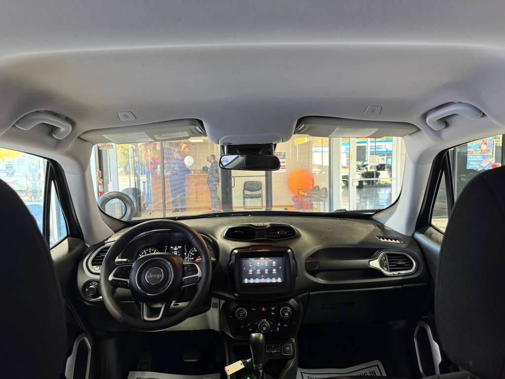 2021 JEEP RENEGADE - Image 25