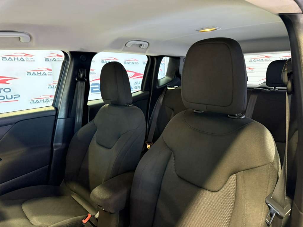 2021 JEEP RENEGADE - Image 32