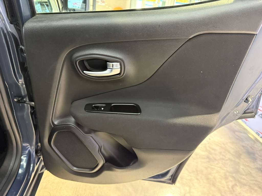 2021 JEEP RENEGADE - Image 53