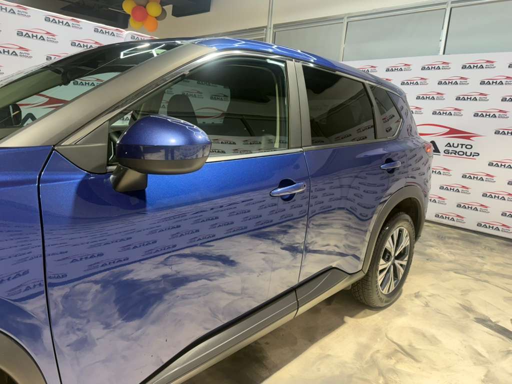 2023 Nissan Rogue SV photo 4