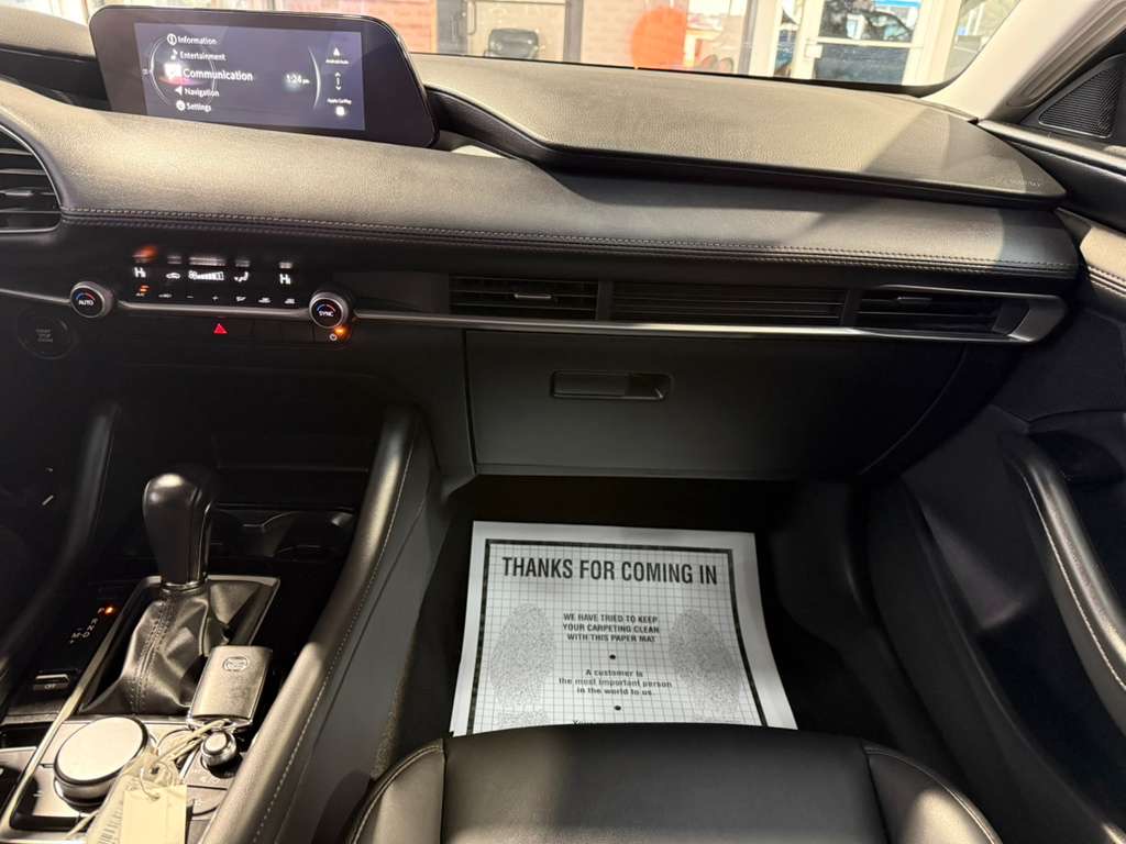 2025 MAZDA MAZDA3 - Image 18