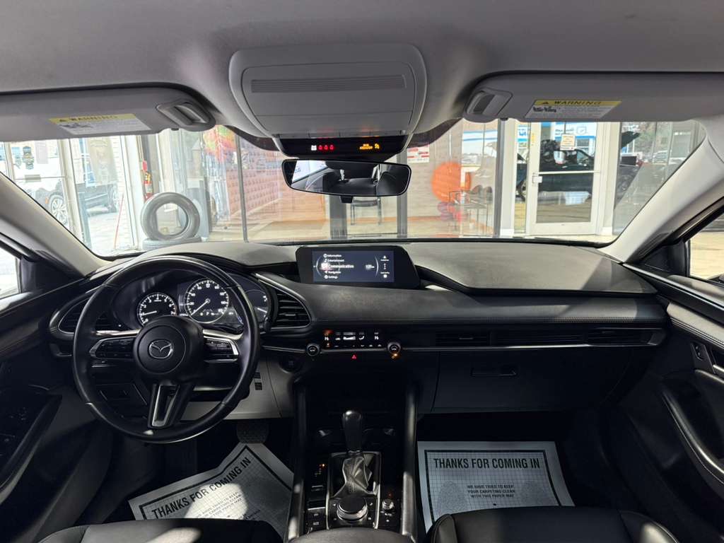 2025 MAZDA MAZDA3 - Image 27