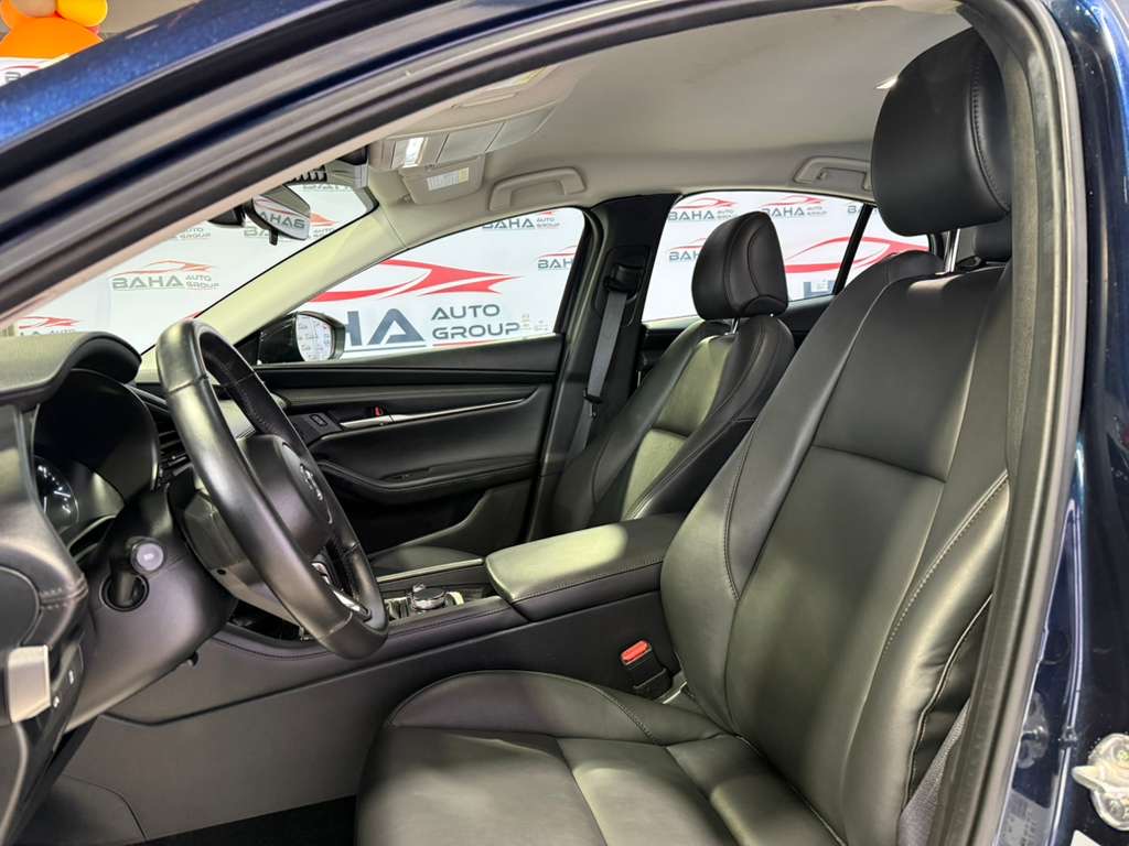 2025 MAZDA MAZDA3 - Image 30