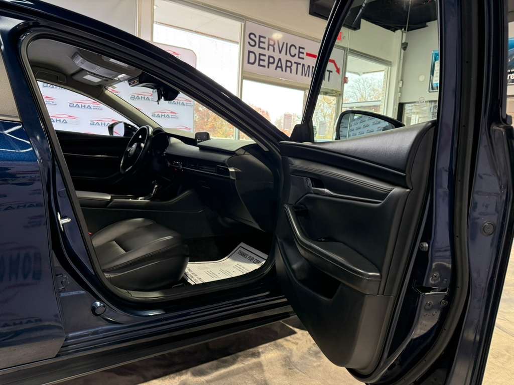 2025 MAZDA MAZDA3 - Image 51