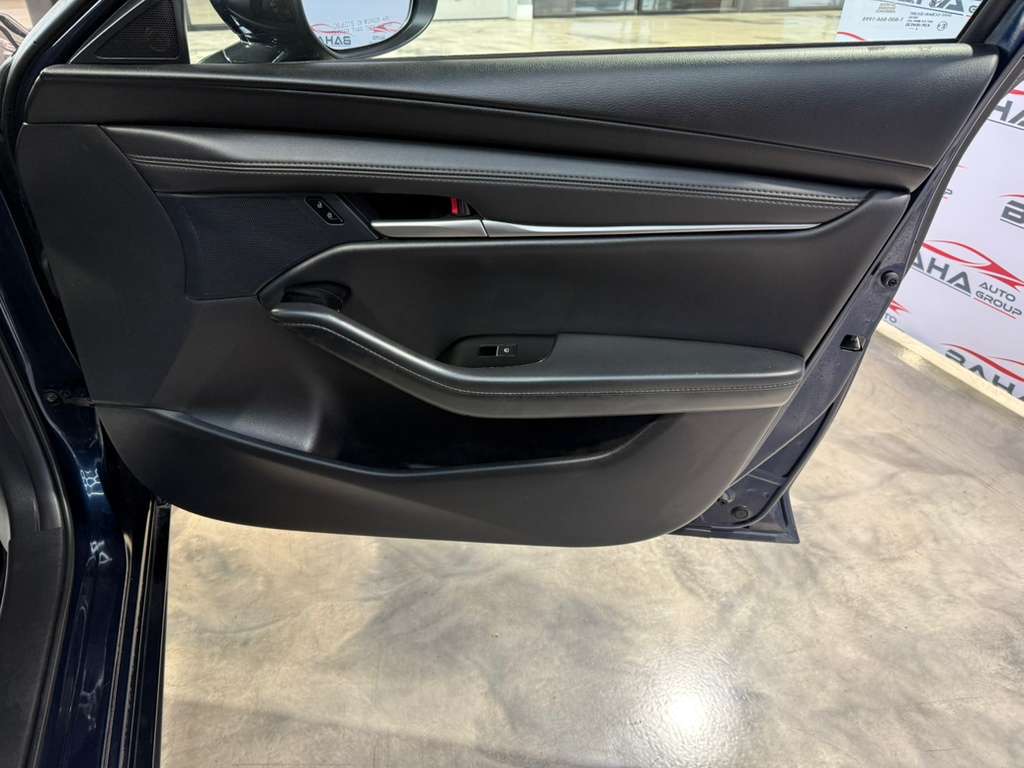 2025 MAZDA MAZDA3 - Image 60