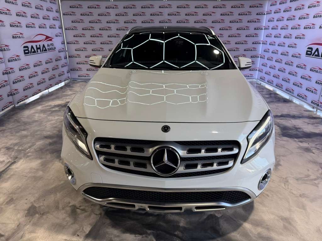 2020 Mercedes Benz GLA 250 4MATIC photo 3