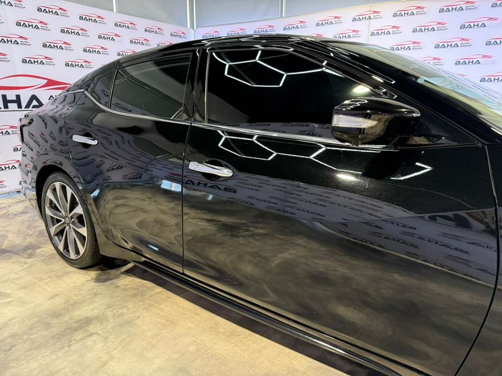 2019 Nissan Maxima Platinum photo 3