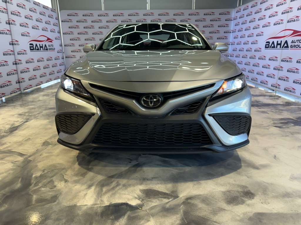 2024 Toyota Camry SE photo 3