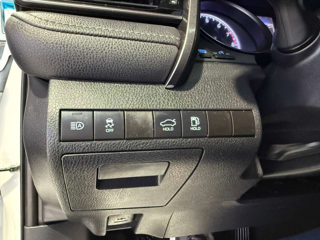 2021 TOYOTA CAMRY - Image 20