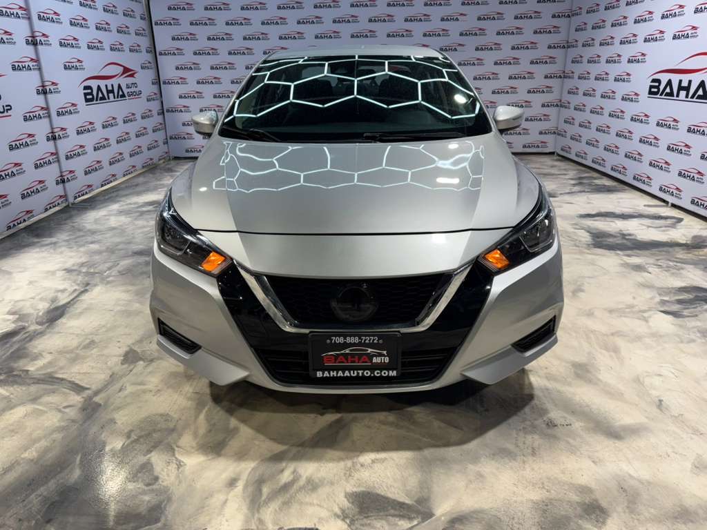 2021 Nissan Versa SV photo 3