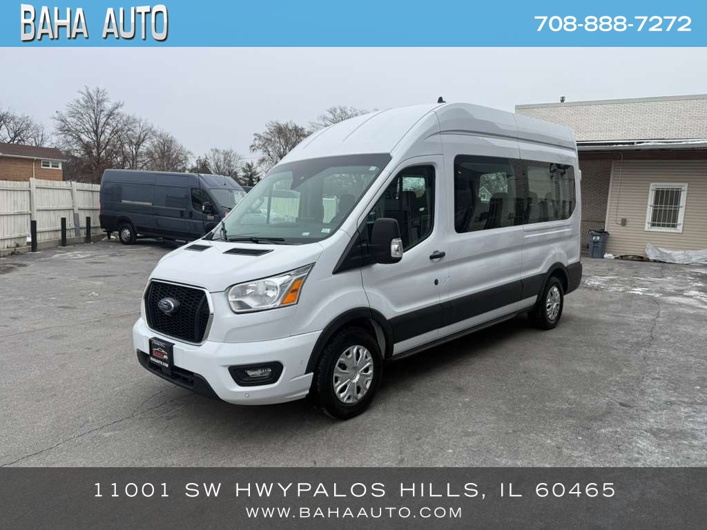 2022 Ford Transit Passenger Wagon XLT's photo