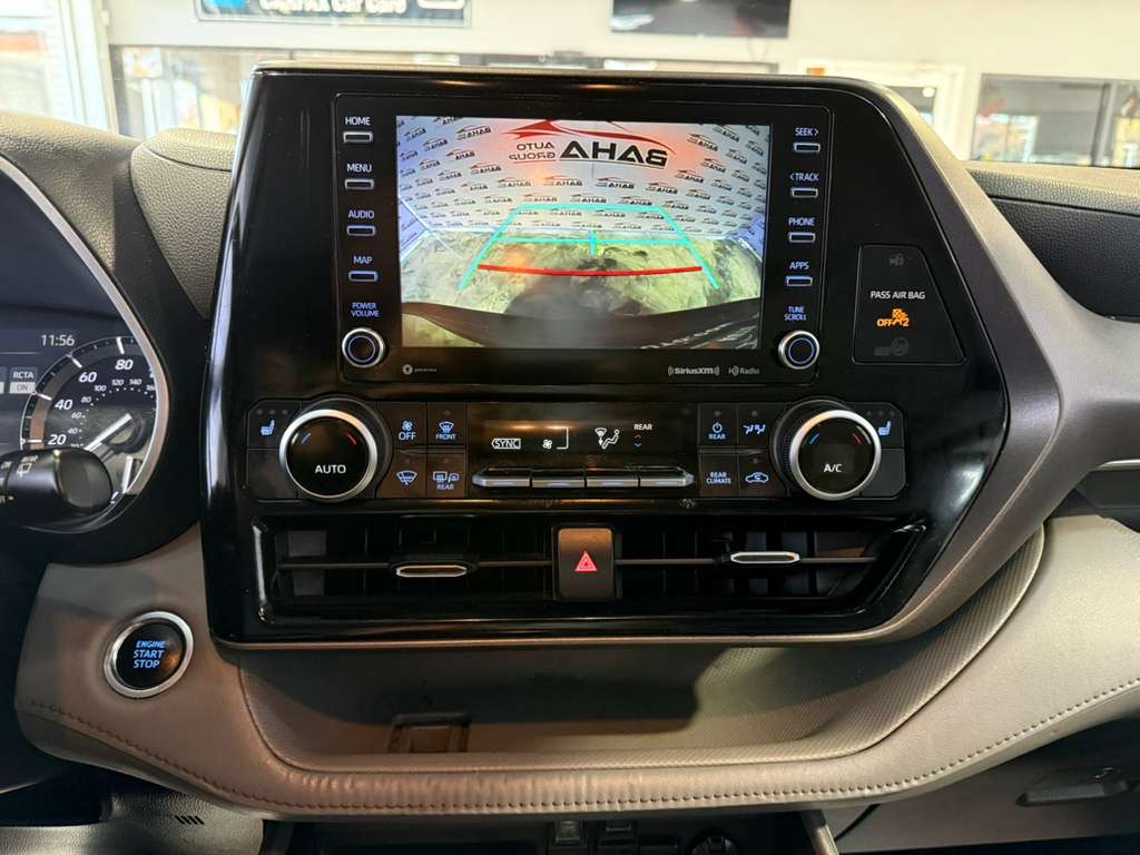 2021 TOYOTA HIGHLANDER - Image 17
