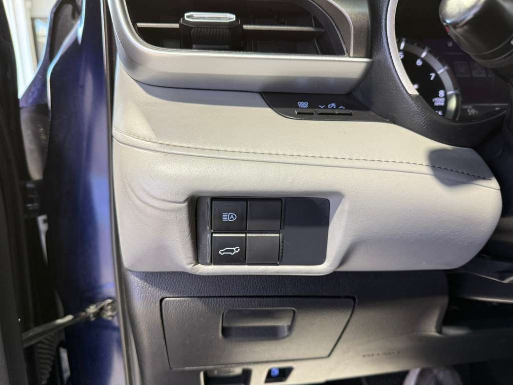 2021 TOYOTA HIGHLANDER - Image 22
