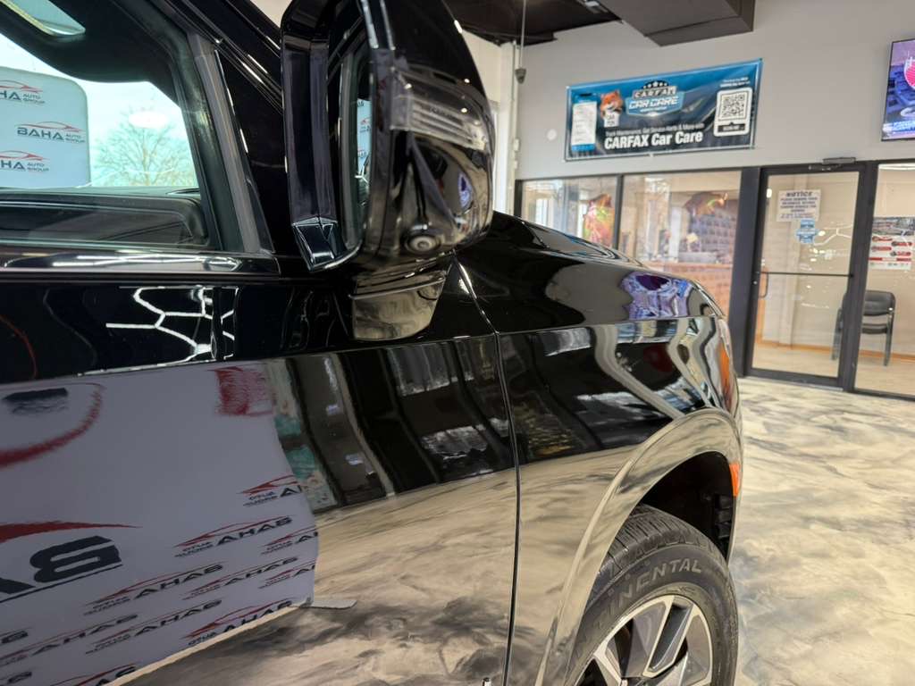 2021 CHEVROLET SUBURBAN - Image 8