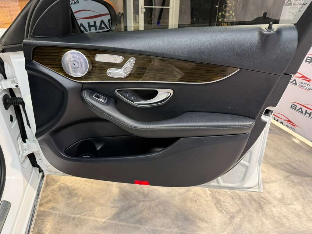 2019 MERCEDES-BENZ C-CLASS - Image 60