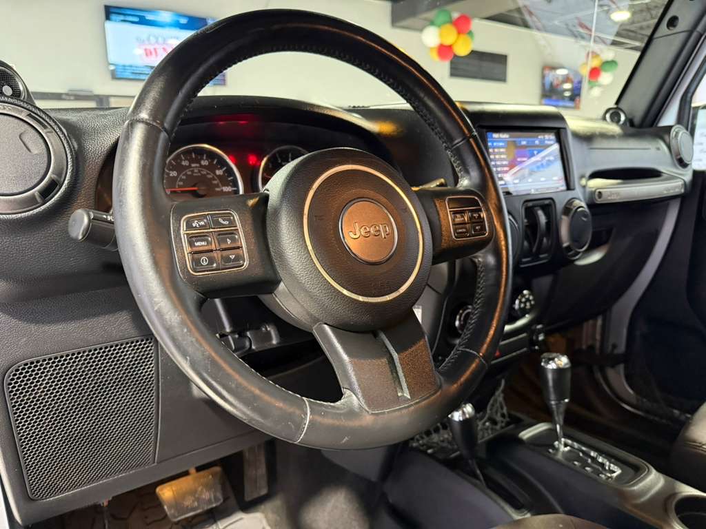 2013 JEEP WRANGLER - Image 25