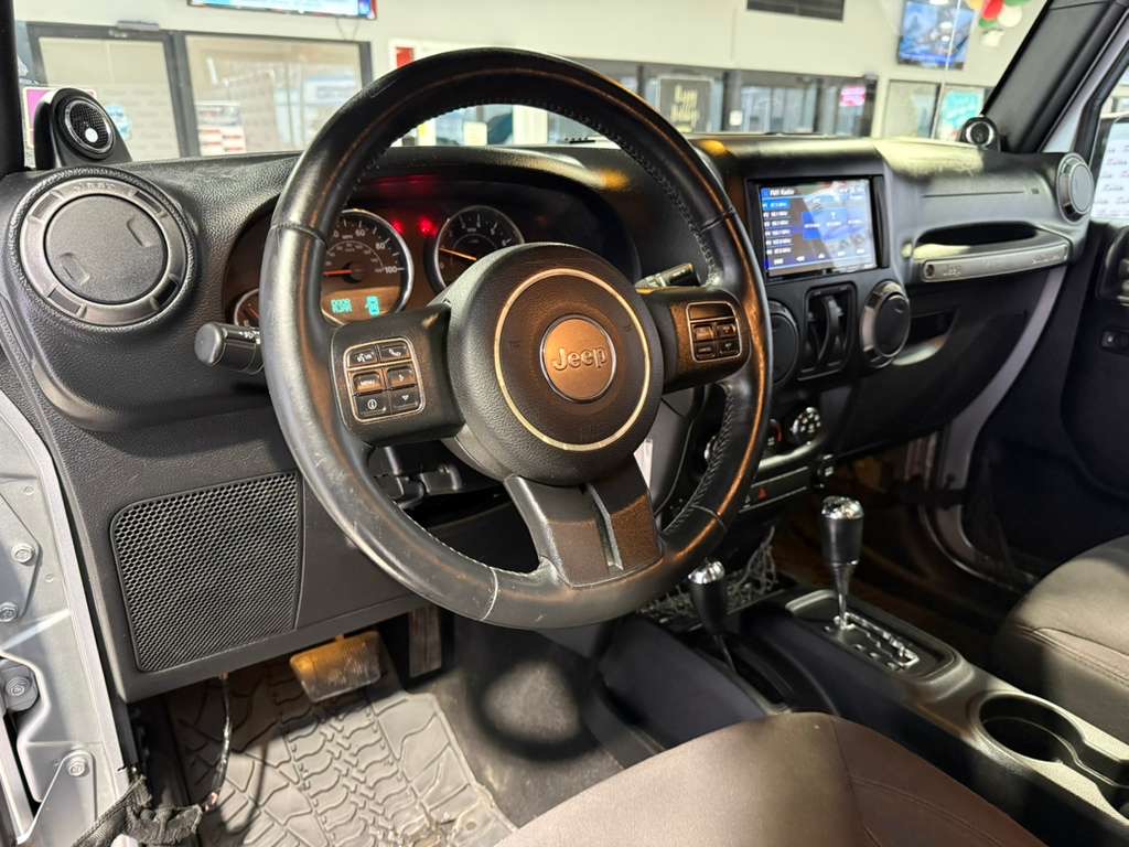 2013 JEEP WRANGLER - Image 26