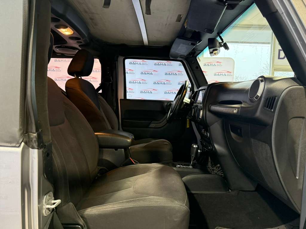 2013 JEEP WRANGLER - Image 38