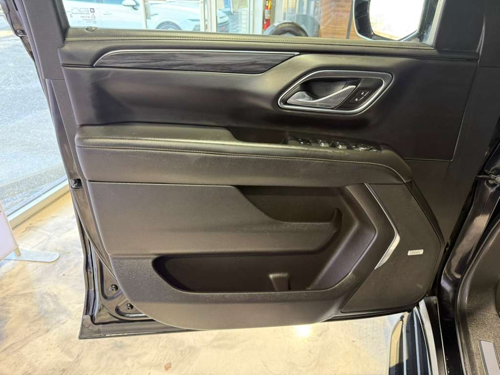 2024 GMC YUKON XL - Image 38