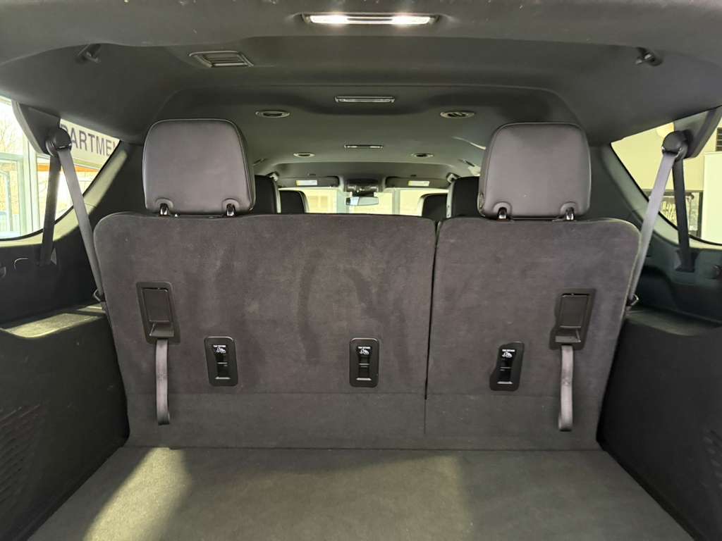 2024 GMC YUKON XL - Image 49