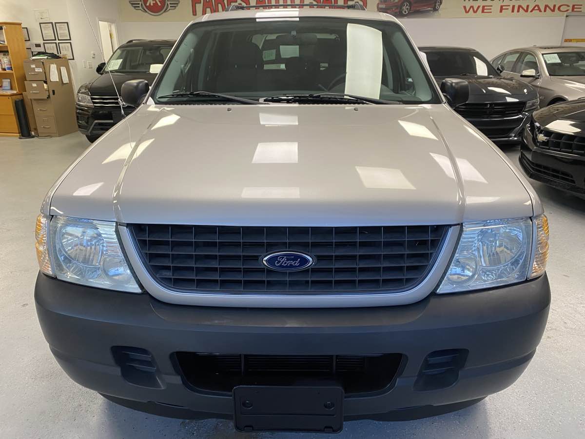 2004 Ford Explorer XLS