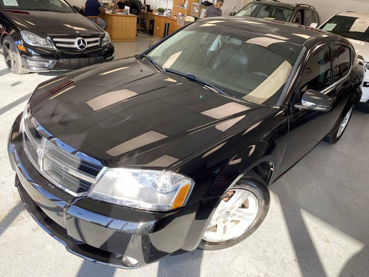 2010 Dodge Avenger R/T photo 7