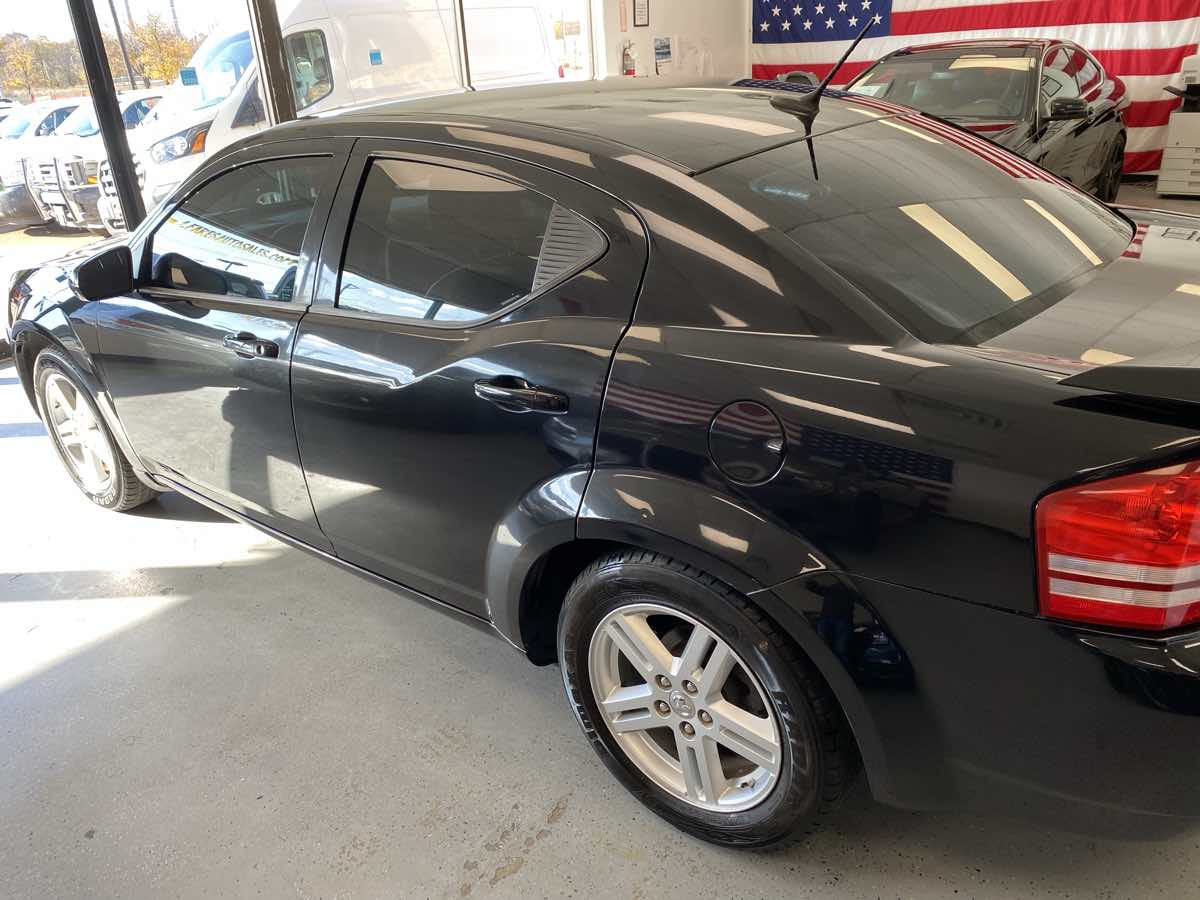 2010 Dodge Avenger R/T photo 5