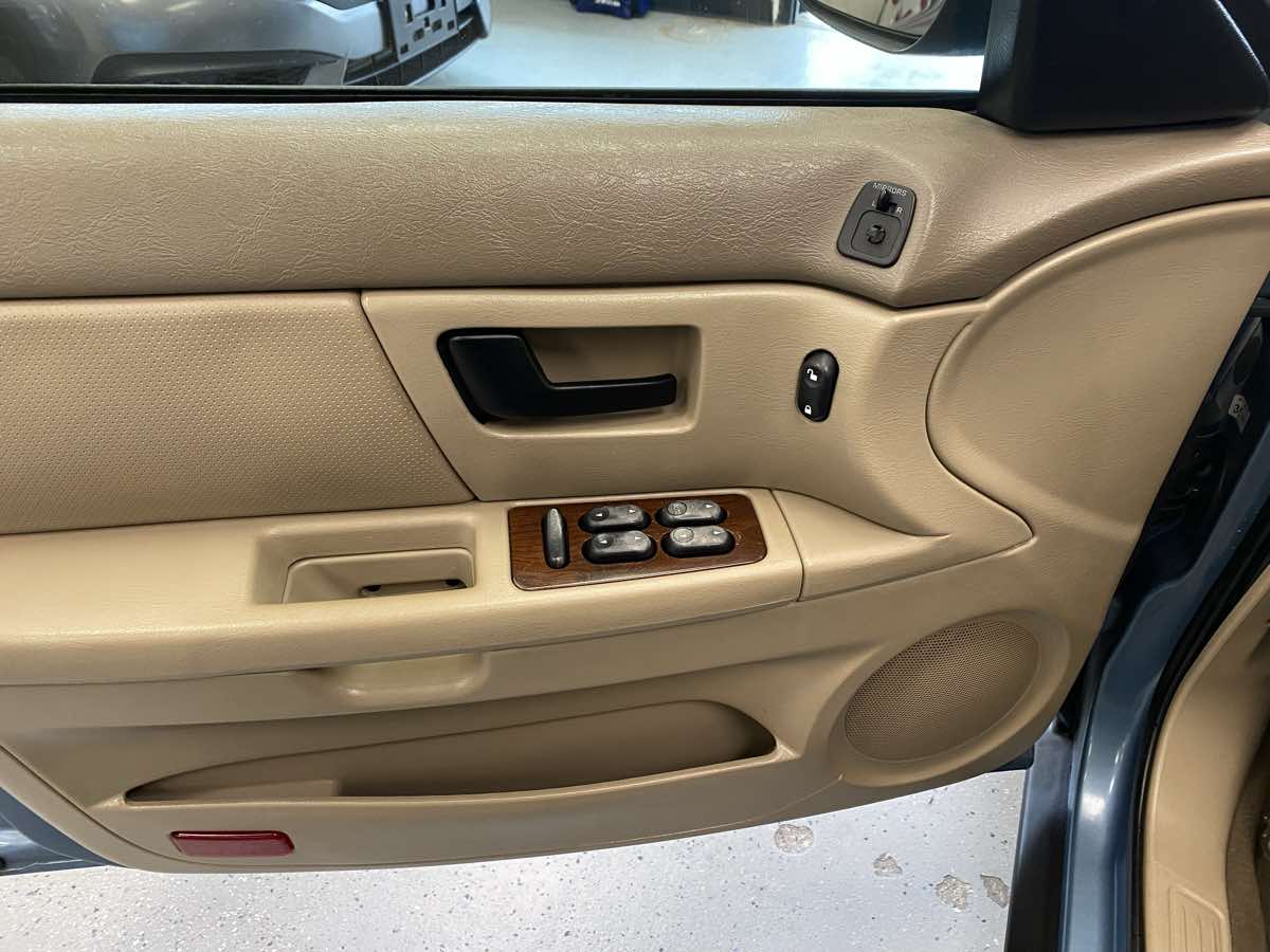 2005 Ford Taurus SEL photo 17