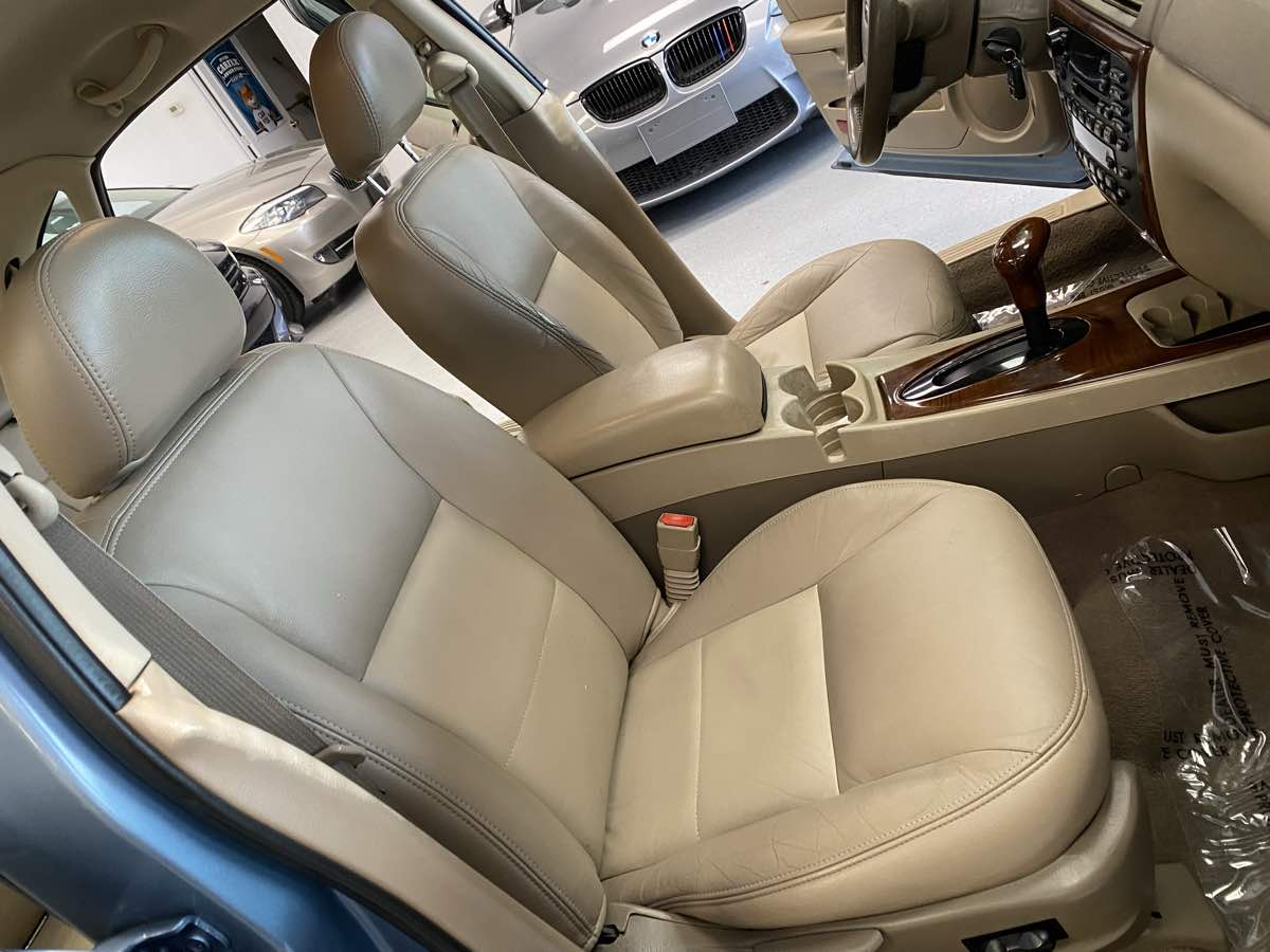 2005 Ford Taurus SEL photo 19
