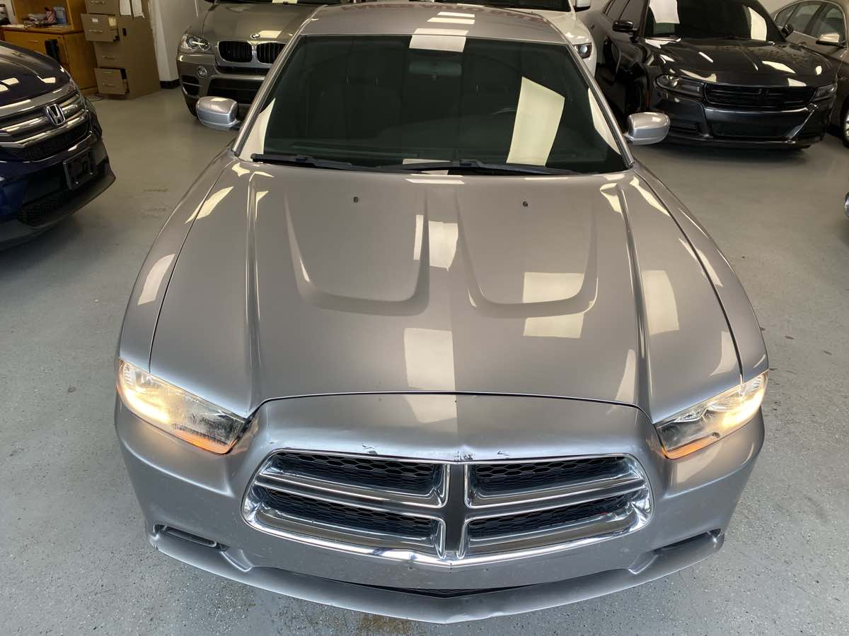 2013 Dodge Charger SE photo 10