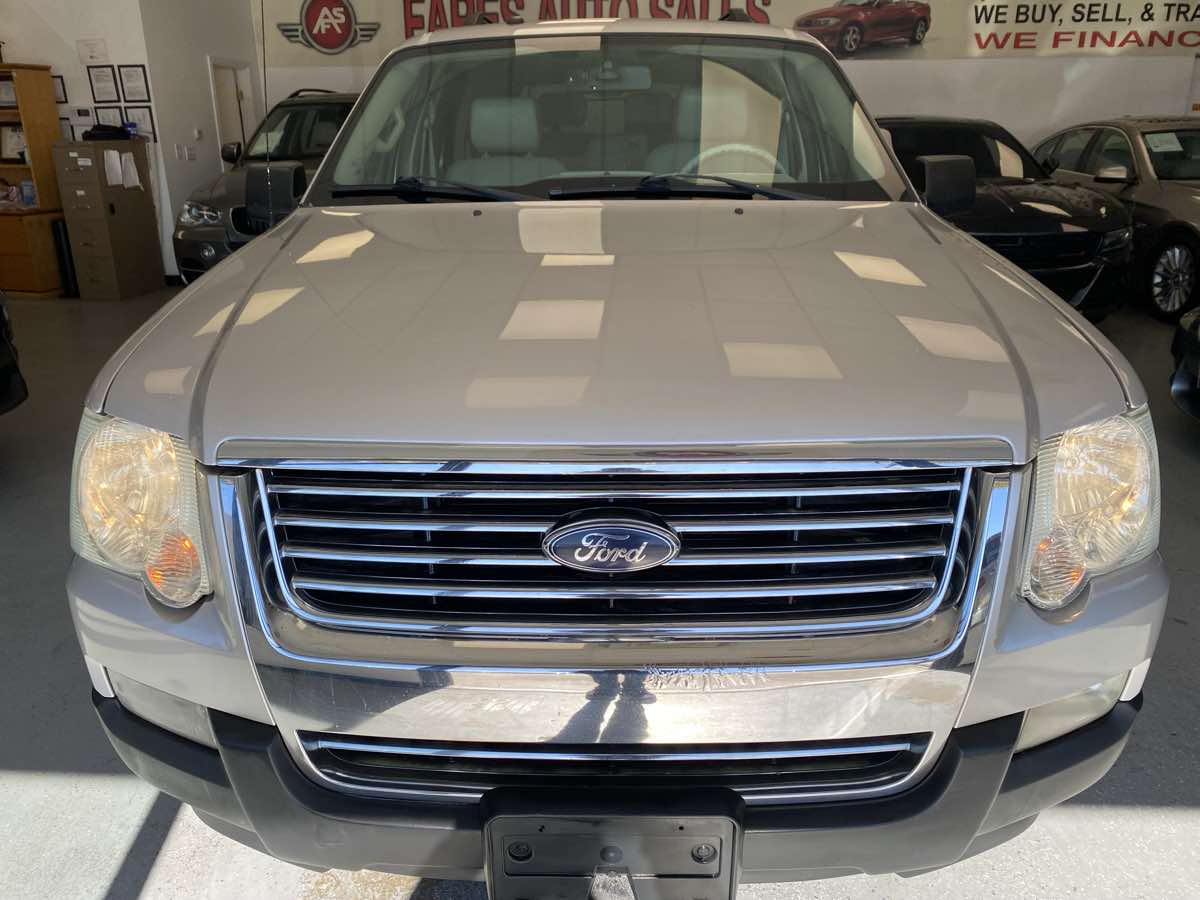 2007 Ford Explorer XLT photo 7
