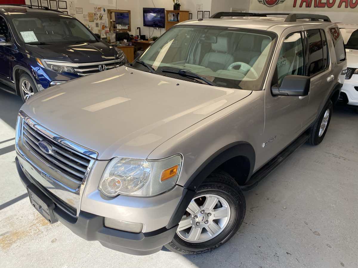 2007 Ford Explorer XLT photo 11