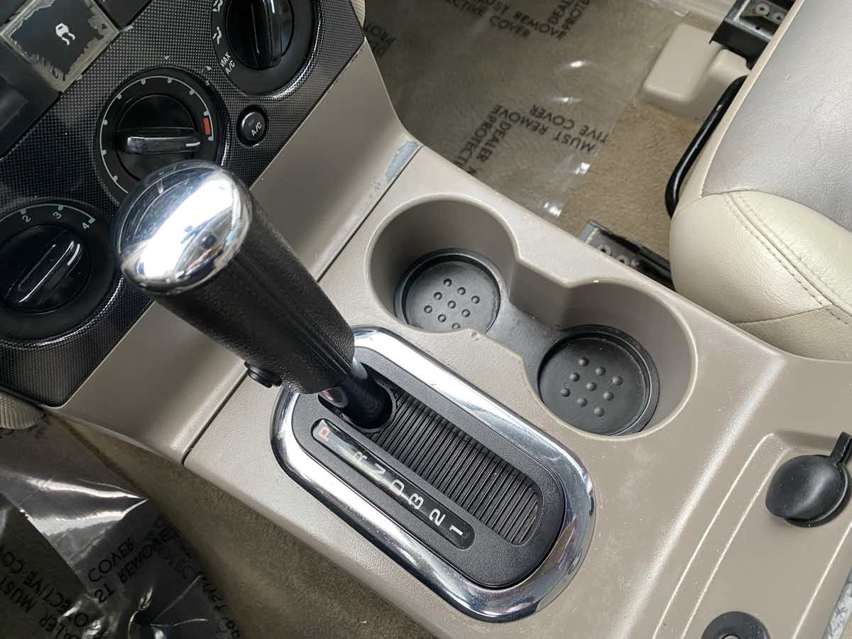 2007 Ford Explorer XLT photo 19