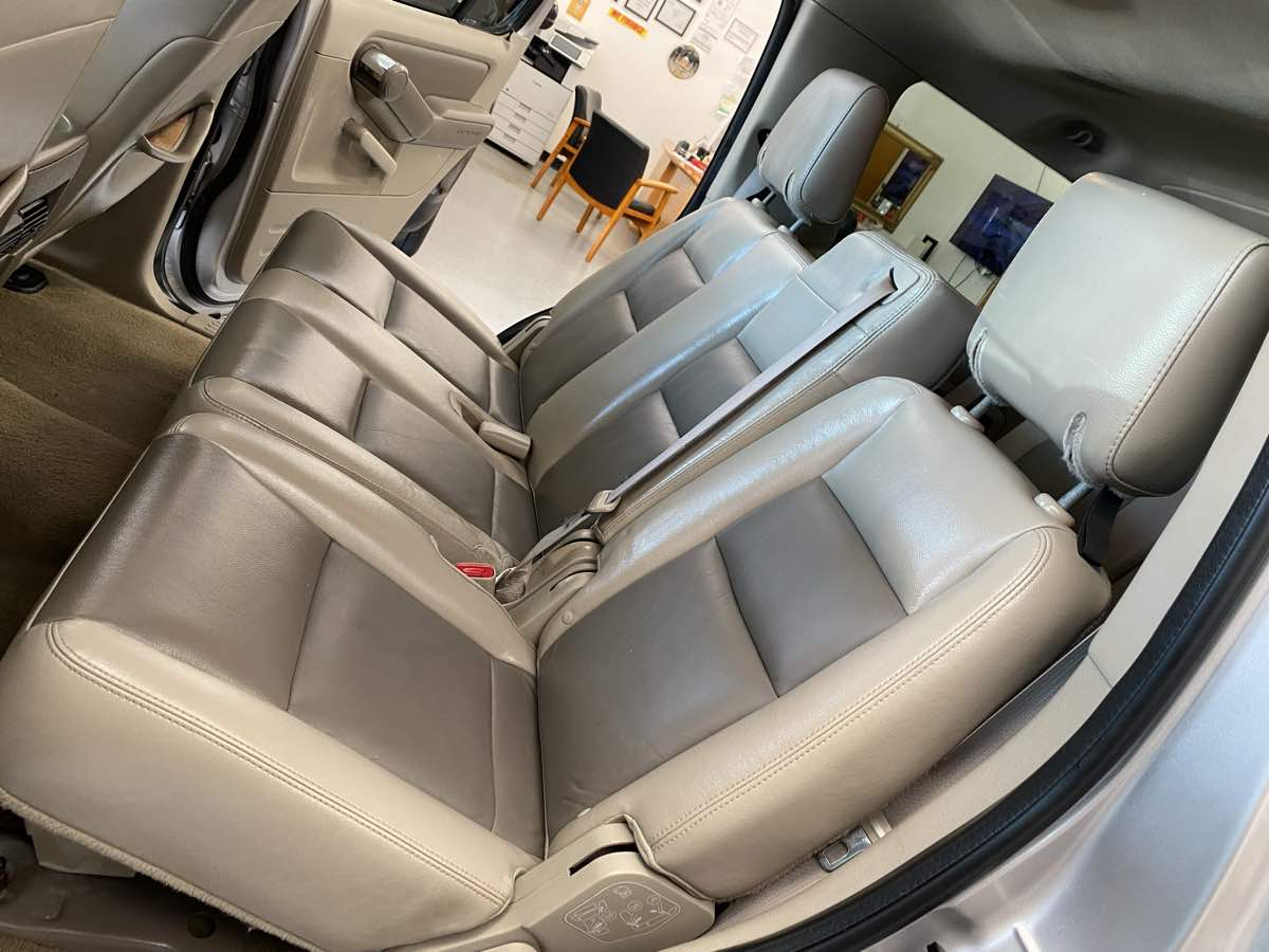 2007 Ford Explorer XLT photo 24