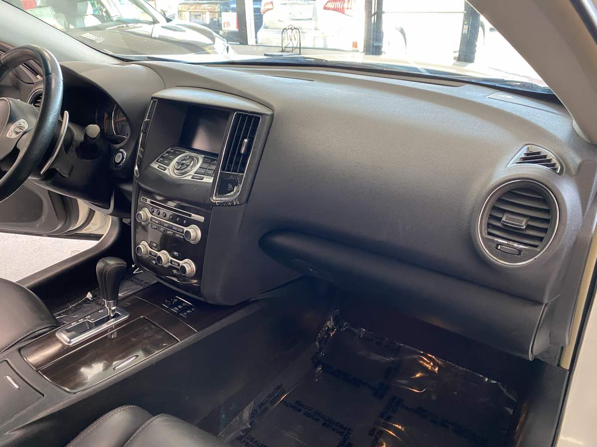 2012 Nissan Maxima SV Premium photo 14