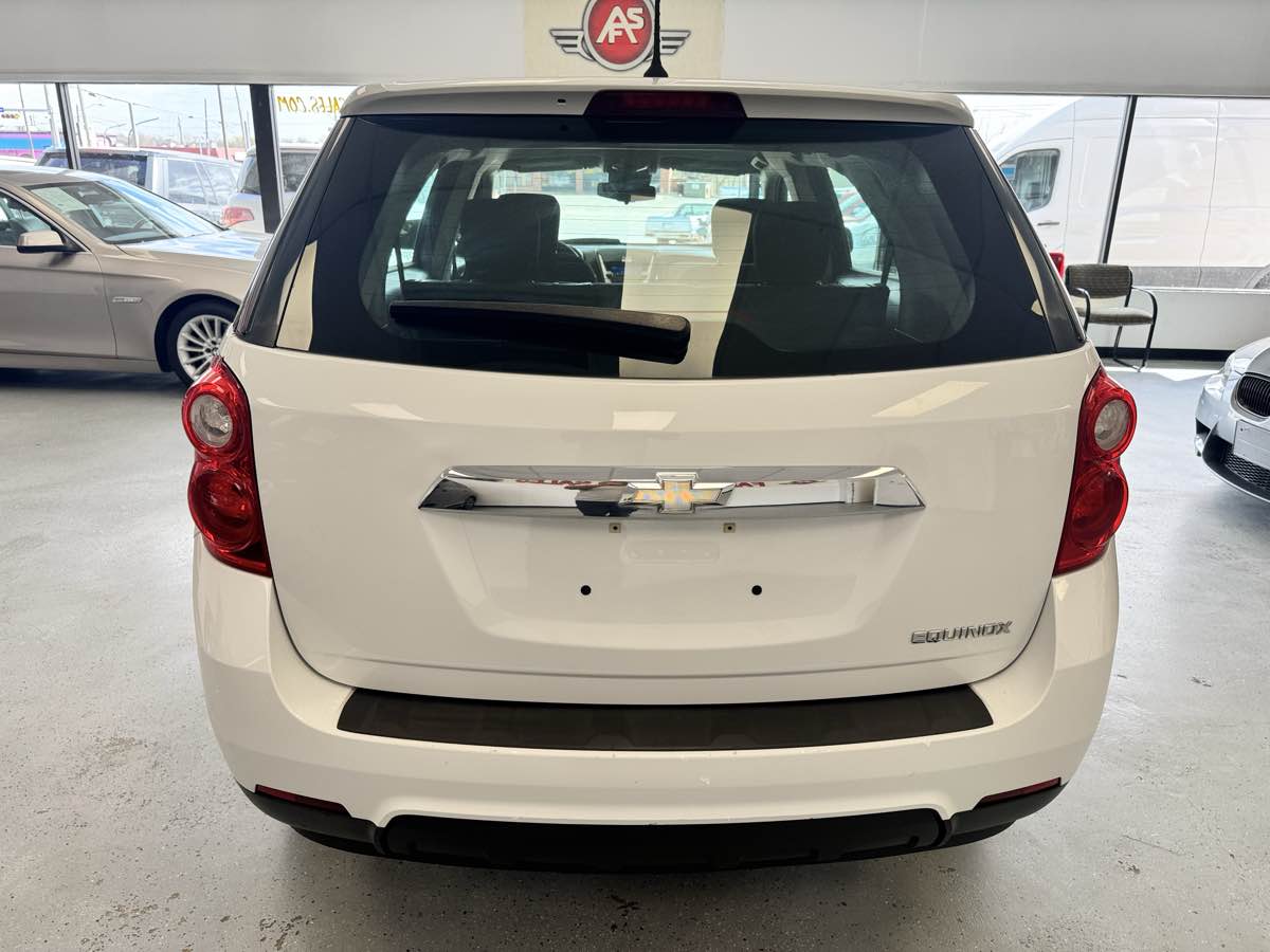2014 Chevrolet Equinox LS - Photo 11