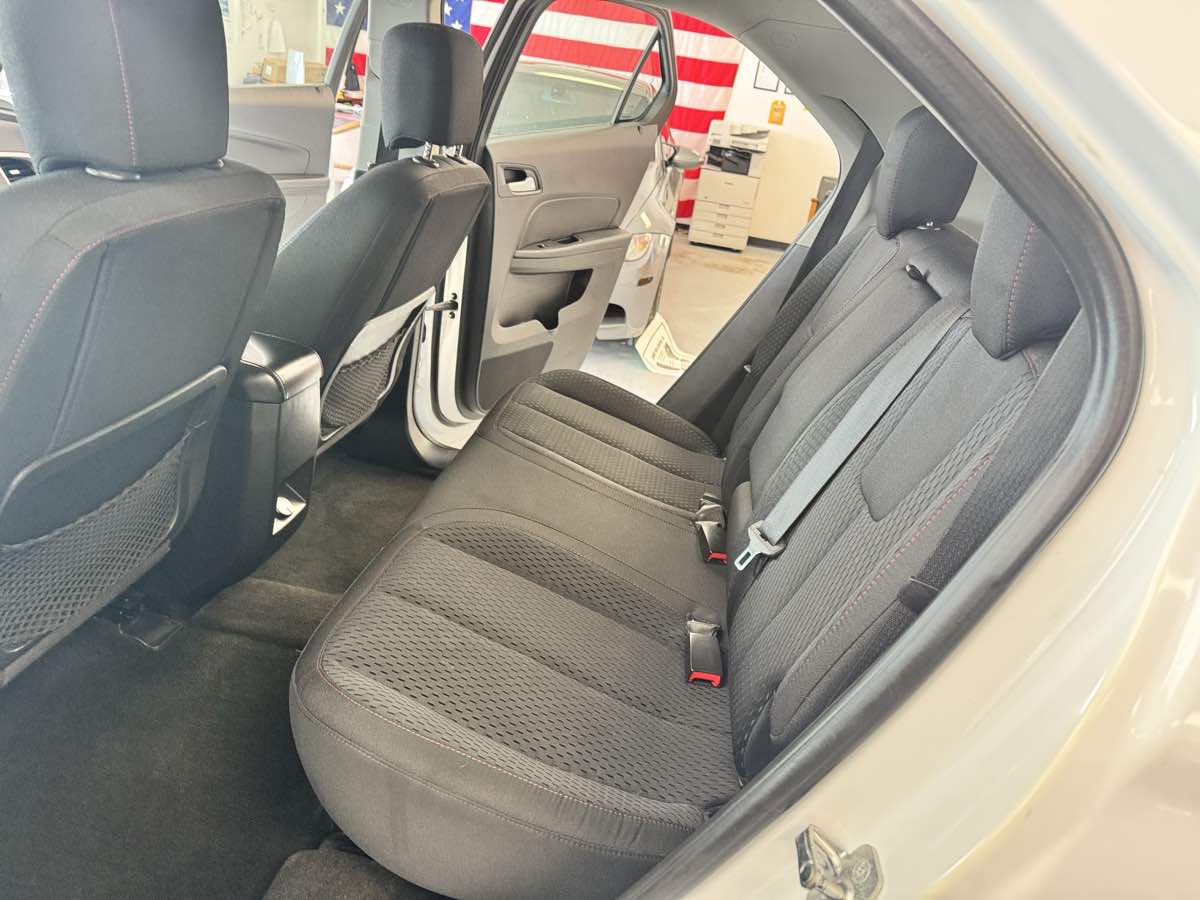2014 Chevrolet Equinox LS - Photo 17