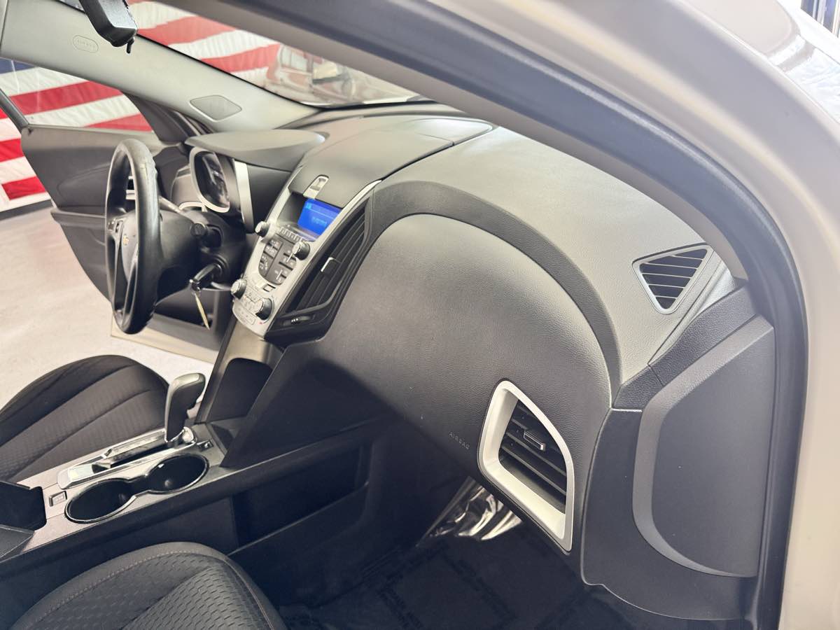 2014 Chevrolet Equinox LS - Photo 14