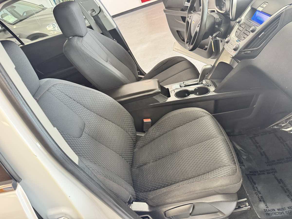 2014 Chevrolet Equinox LS - Photo 16