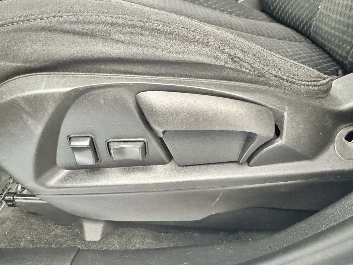 2014 Chevrolet Equinox LS - Photo 23