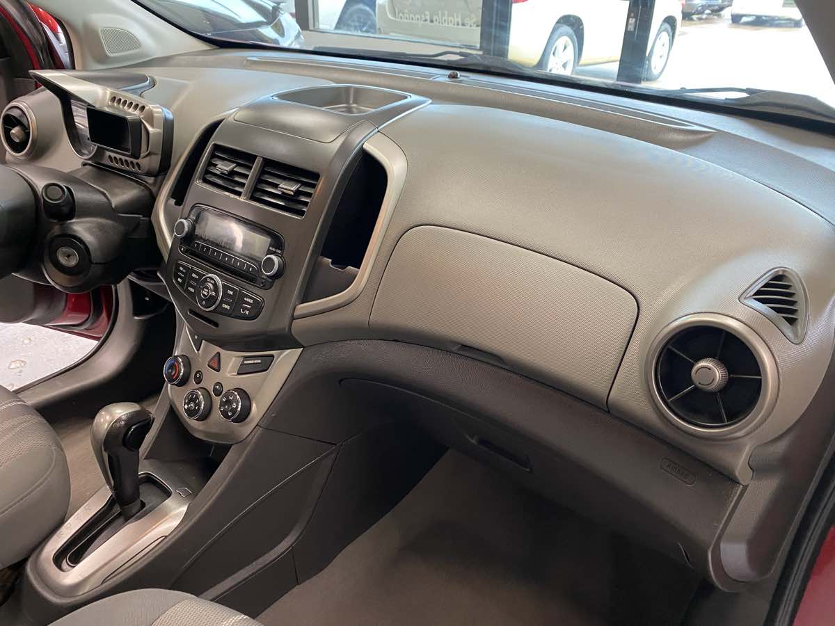 2013 Chevrolet Sonic LT - Photo 15