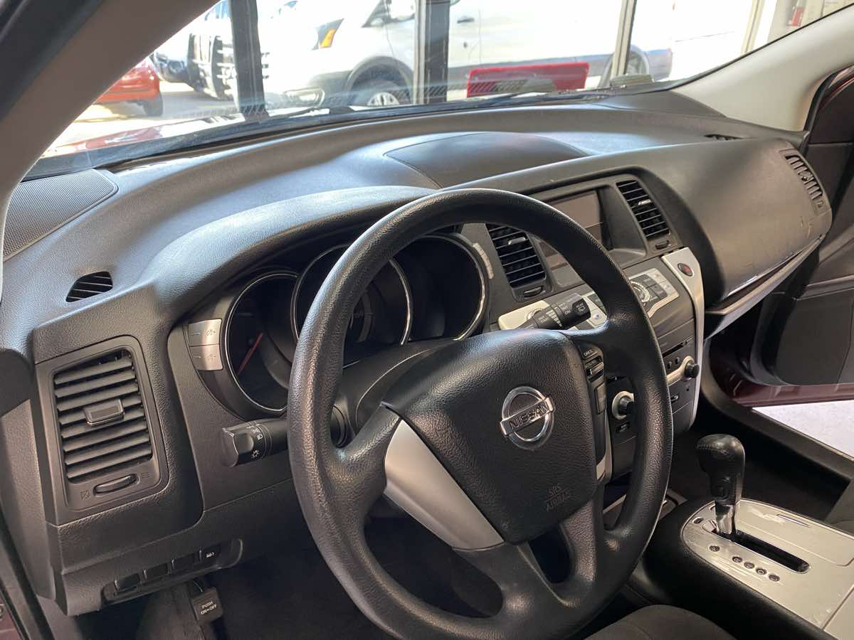 2010 Nissan Murano S - Photo 13