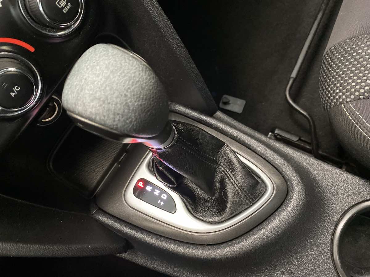 2014 Dodge Dart SXT photo 19