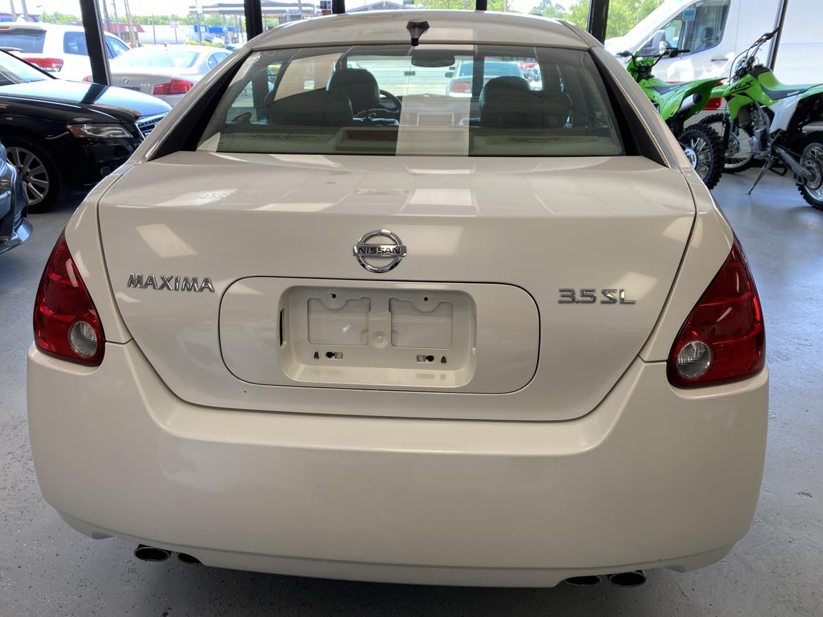2005 Nissan Maxima SL photo 10