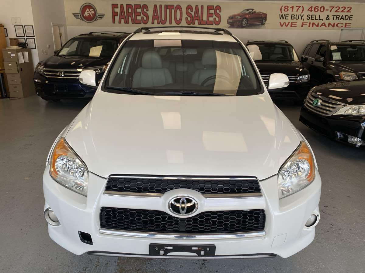 2009 Toyota RAV4 Limited photo 2