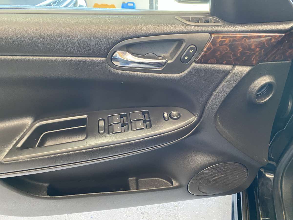 2012 Chevrolet Impala 1FL - Photo 17