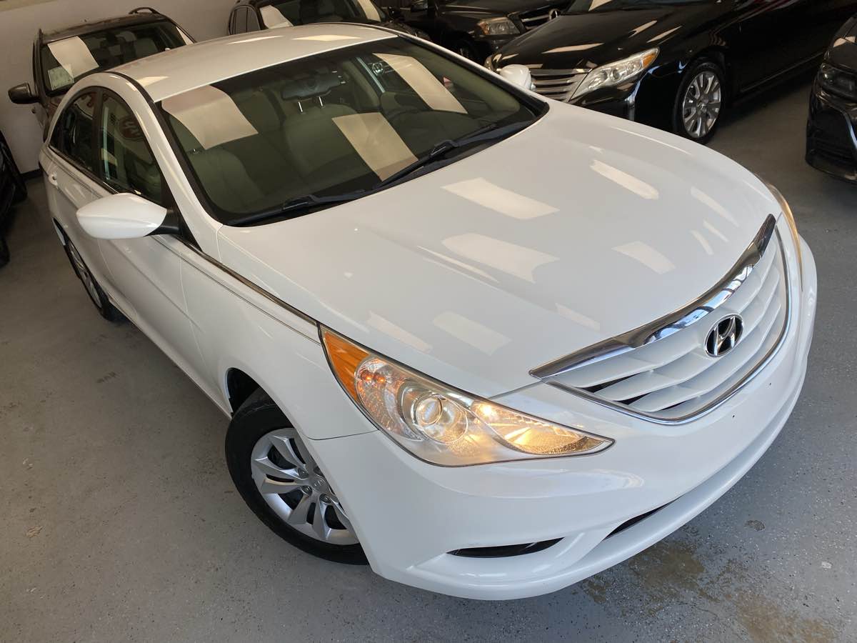 2012 Hyundai Sonata GLS photo 9