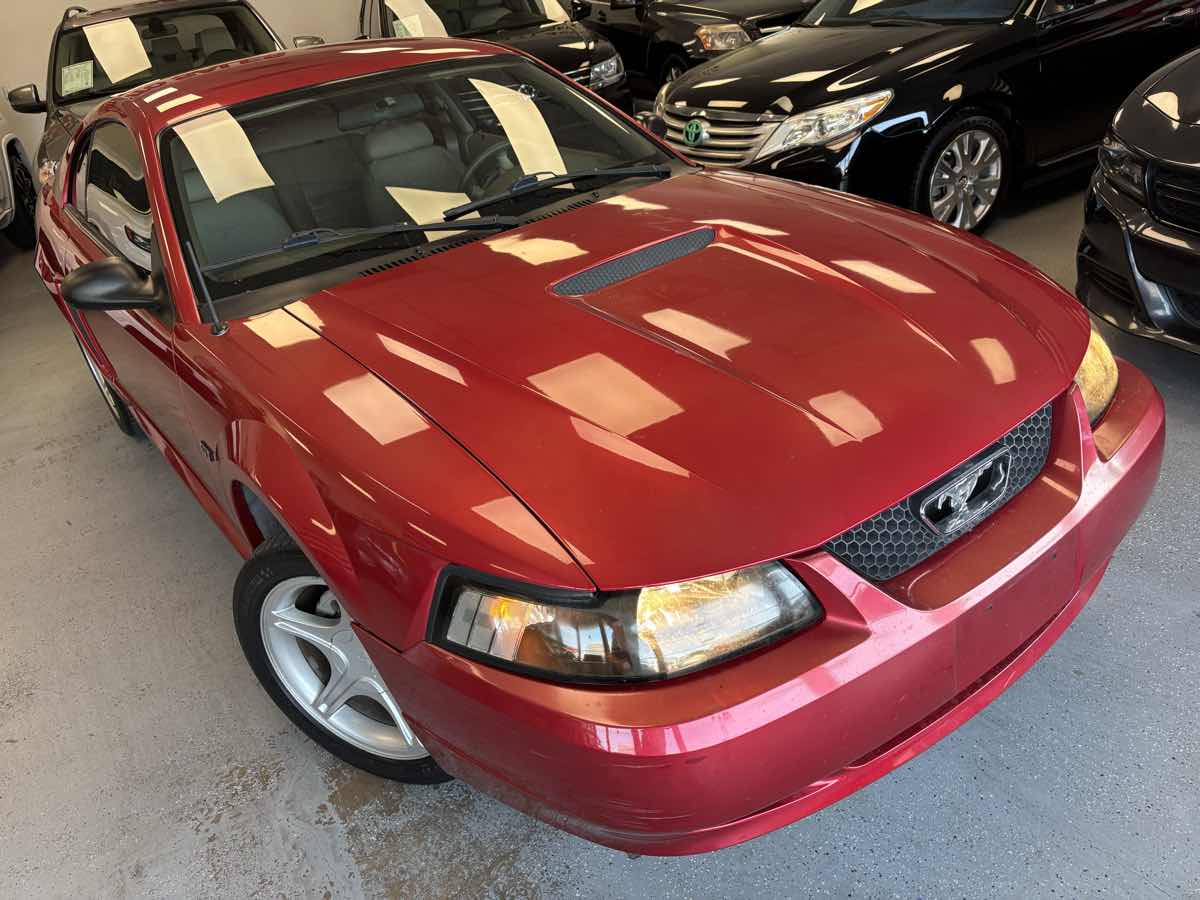 2000 Ford Mustang GT photo 9