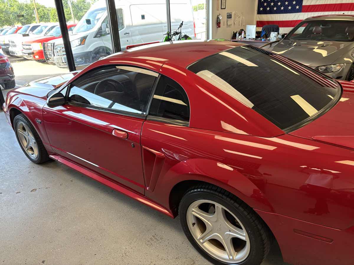 2000 Ford Mustang GT photo 10